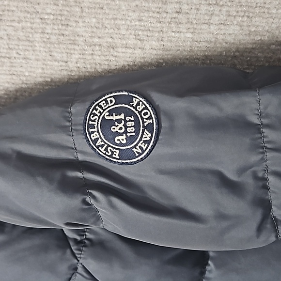 Abercrombie Girls puffer - Picture 3 of 6